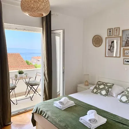 & Joy Of Life In Apartament Makarska