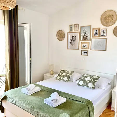 Apartament & Joy Of Life In *